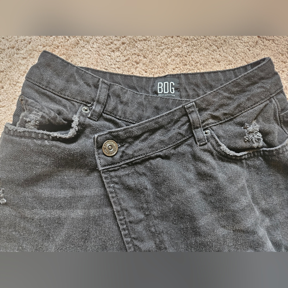 BDG Urban Outfitters Essential Black Asymmetrical Raw Hem Wrap Denim  Skirt XS